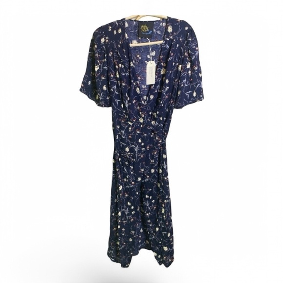 Revolve Ditsy Navy Floral Wrap Dress Feminine Summer by Blue Life Made in Ca - Picture 2 of 14